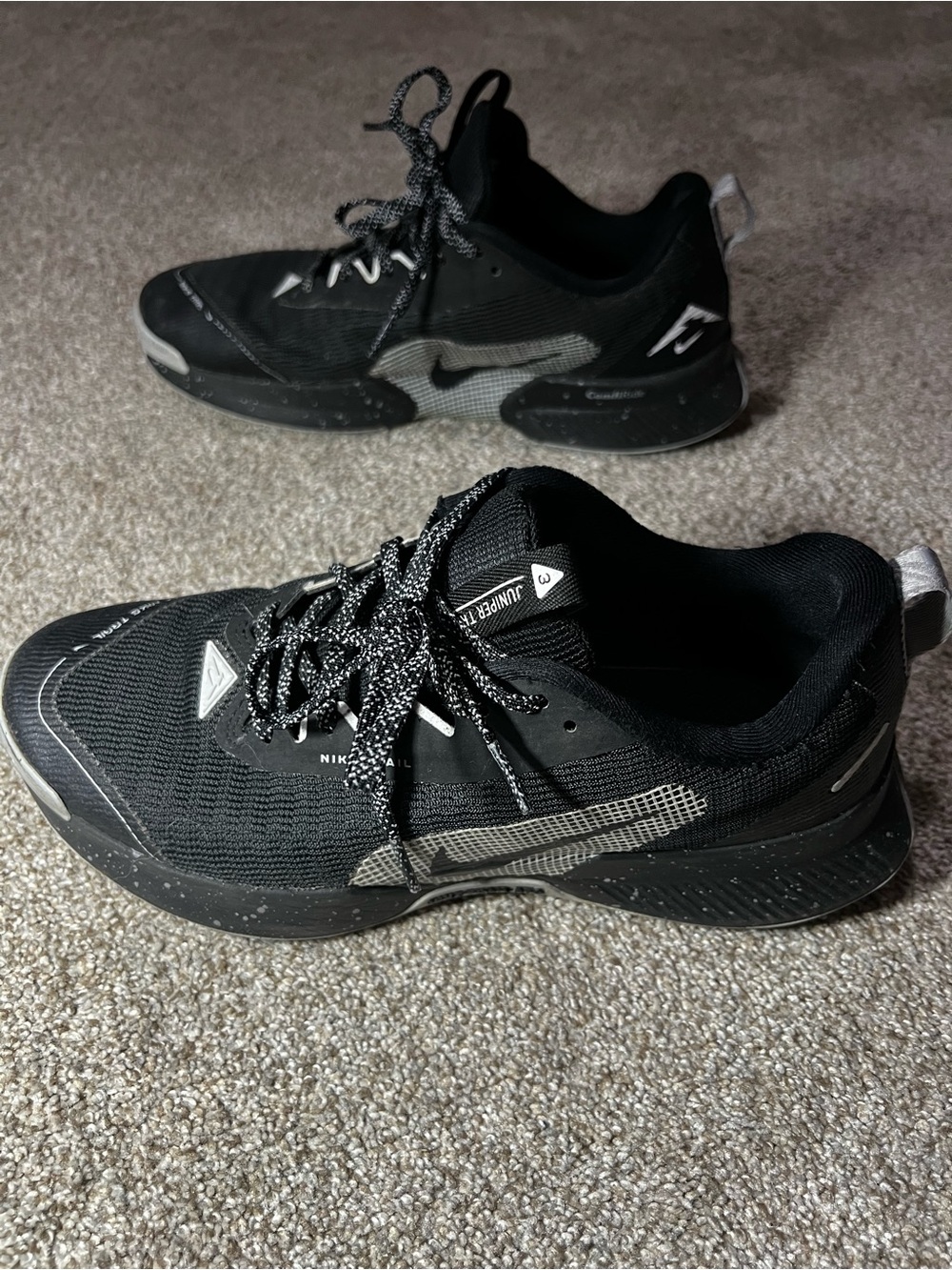 Nike Black Men’s Trail Running Sneakers - Picture 3 of 9